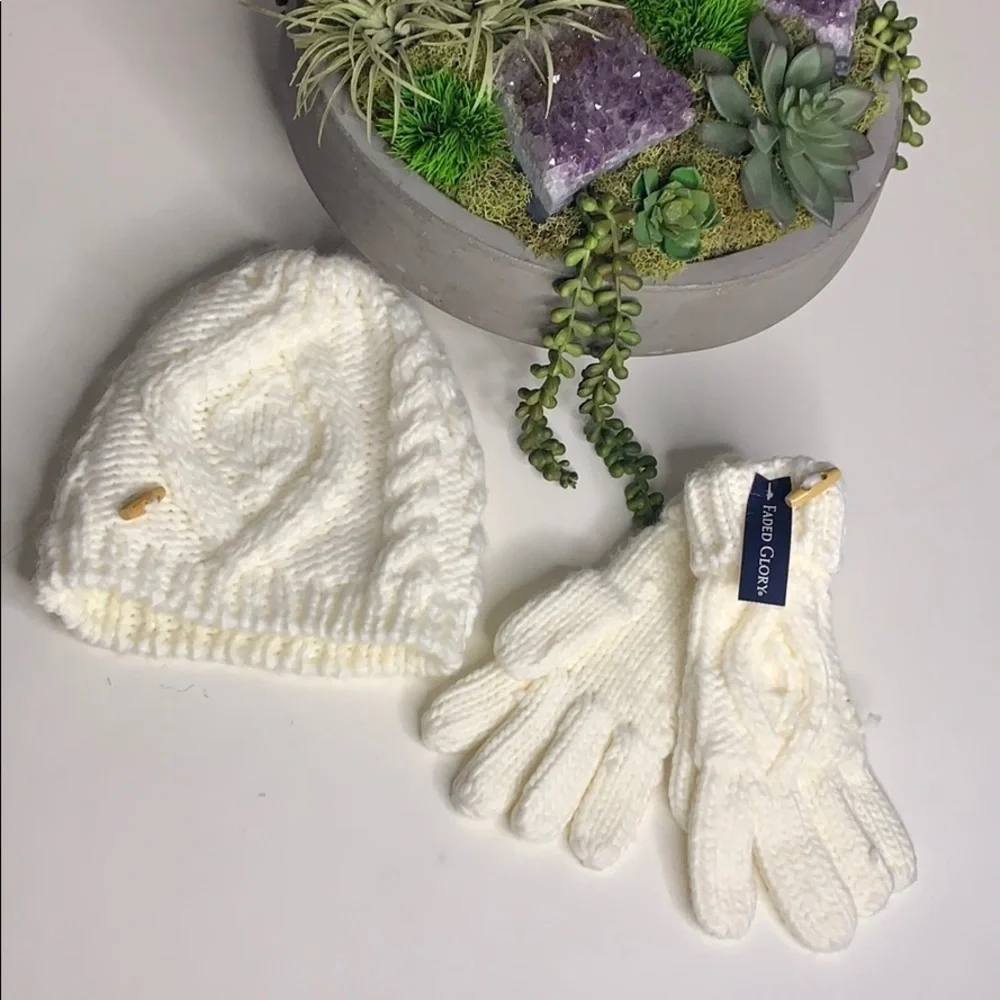 Faded Glory Cable Knit Gloves & Hat Toggle Tusk winter white essentials